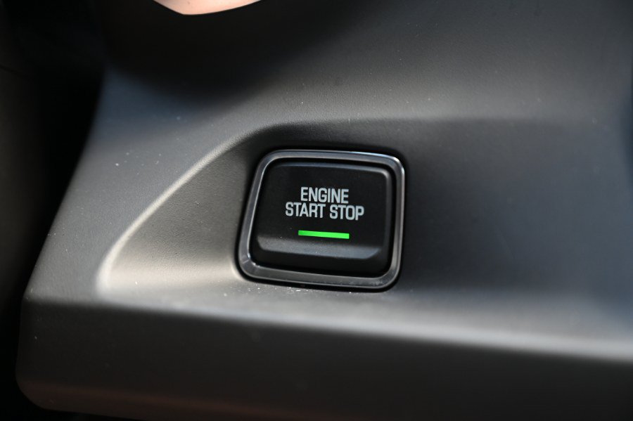 Used 2022 Chevrolet Camaro LT w/ Technology Package RWD image 27