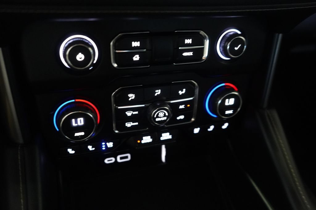 Used 2023 Chevrolet Tahoe Premier RWD image 36