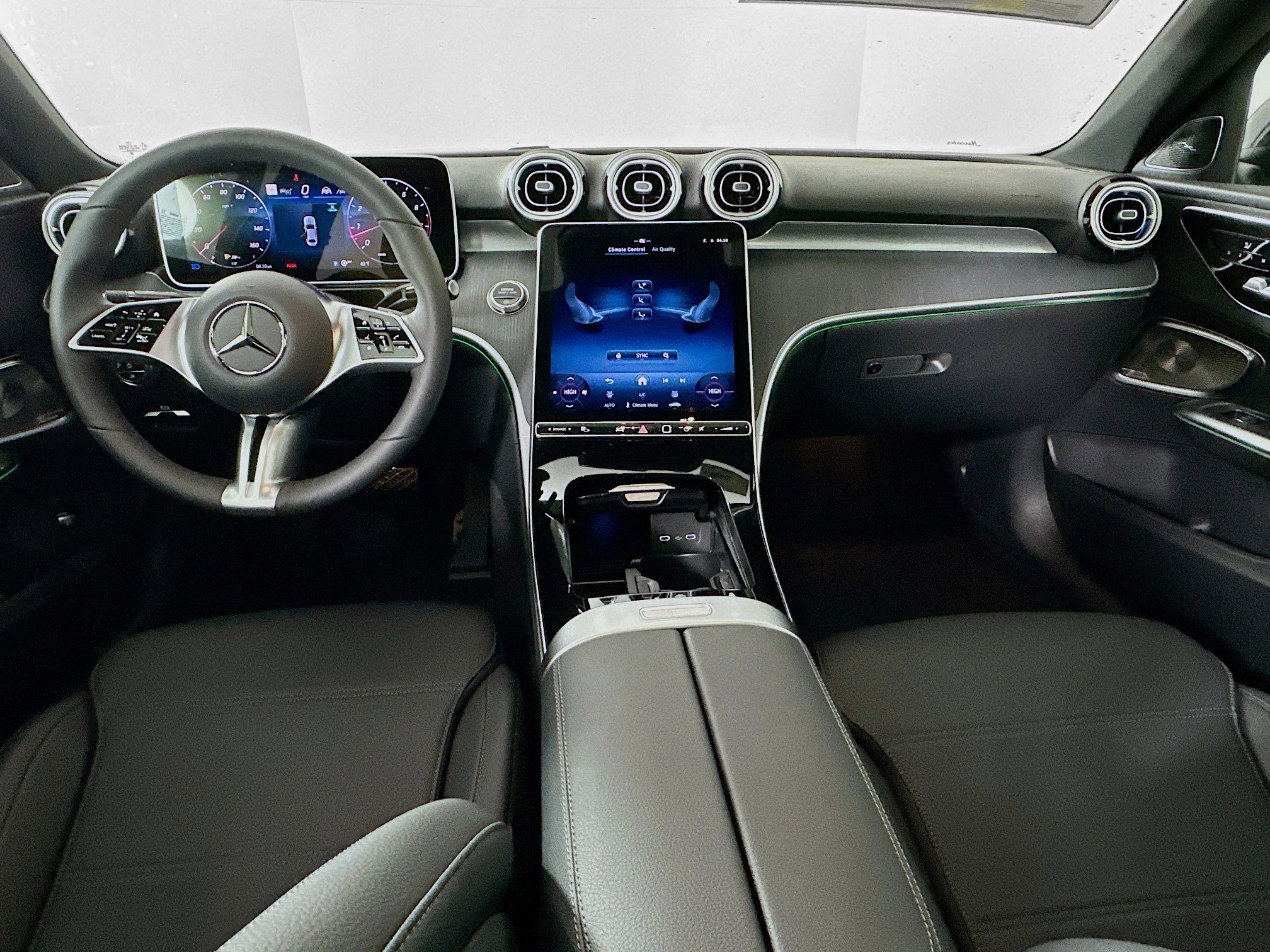 Used 2026 Mercedes-Benz C 300 4MATIC Sedan image 28