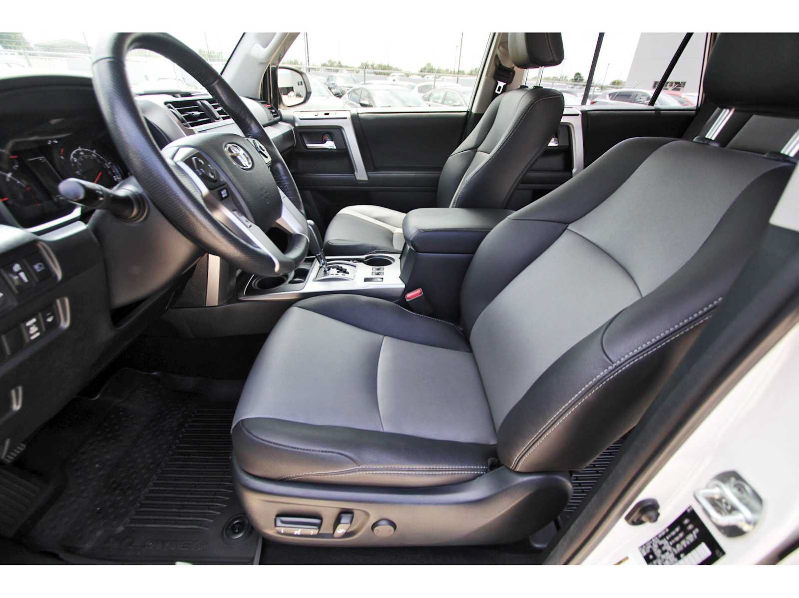 Used 2023 Toyota 4Runner SR5 Premium w/ Moonroof Package RWD image 11