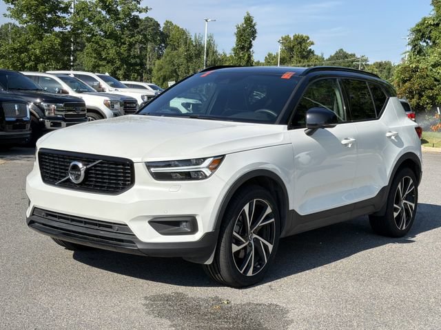 Used 2021 Volvo XC40 T5 R-Design w/ Advanced Package AWD/4WD image 7