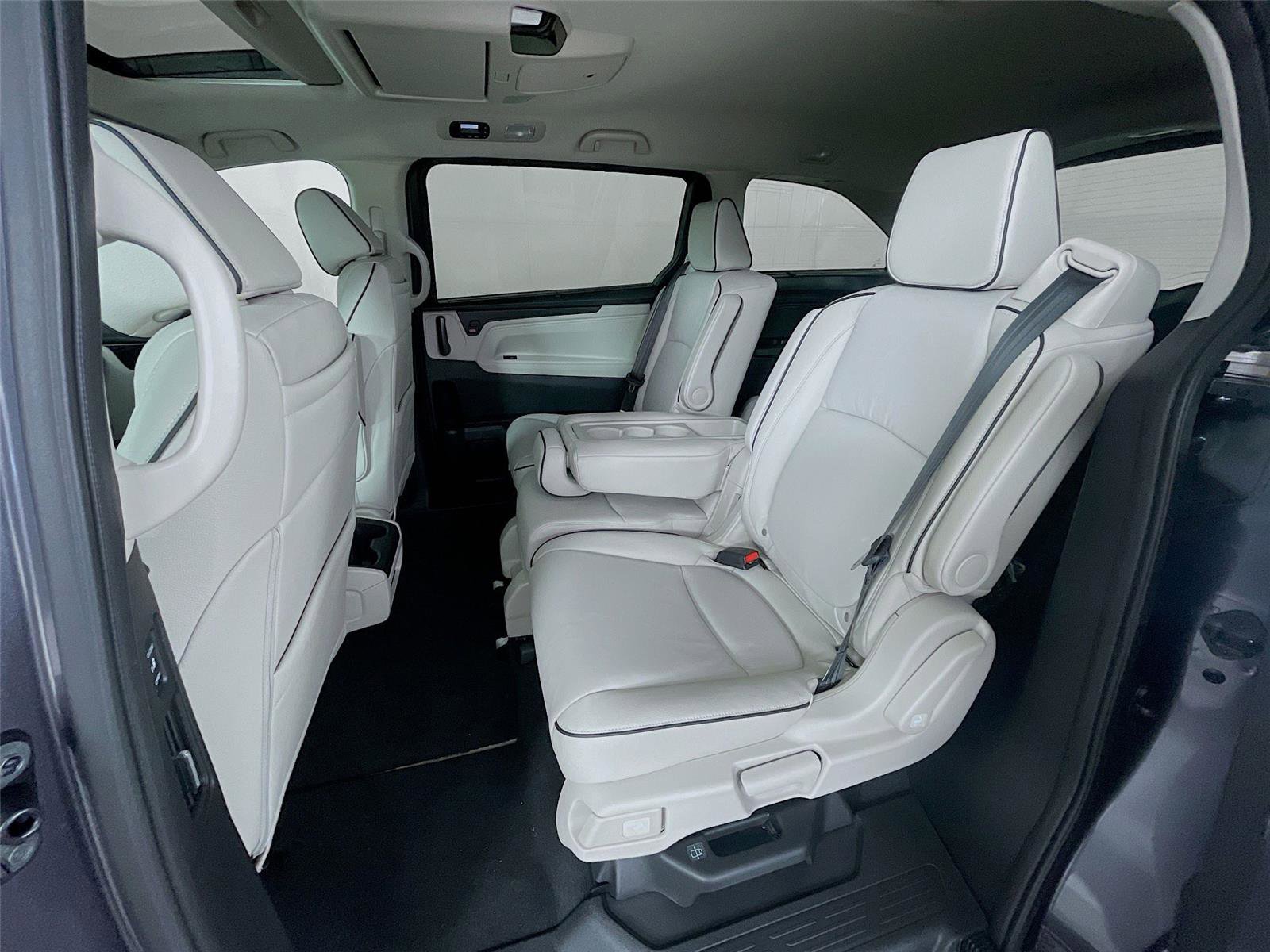 New 2026 Honda Odyssey Touring image 19