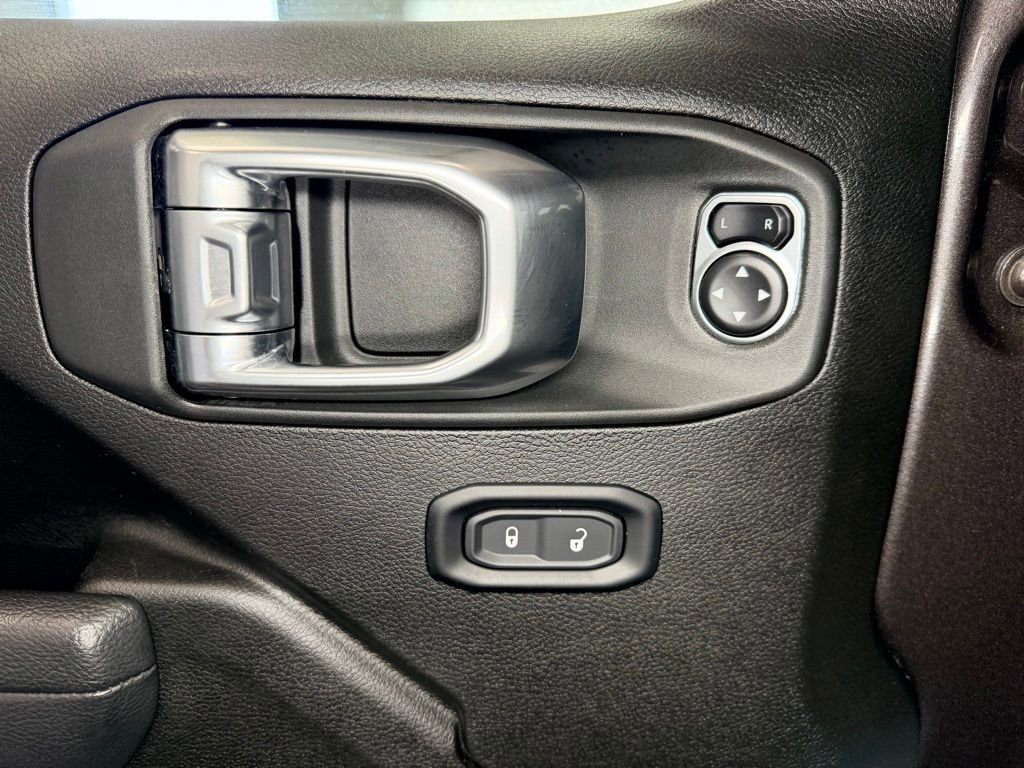 Used 2025 Jeep Wrangler Unlimited Sport S 4xe AWD/4WD image 18