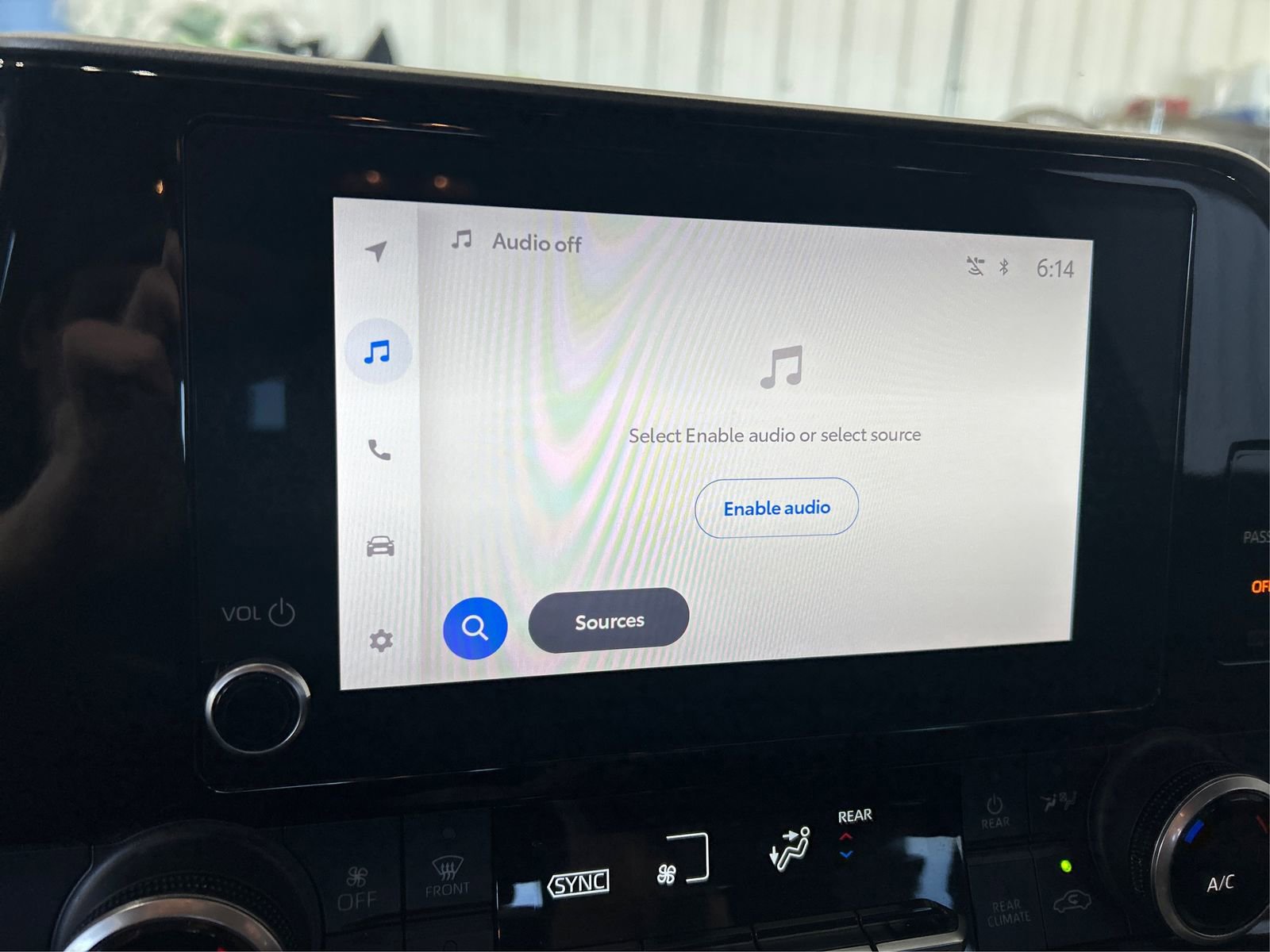 Used 2023 Toyota Highlander LE AWD/4WD image 31