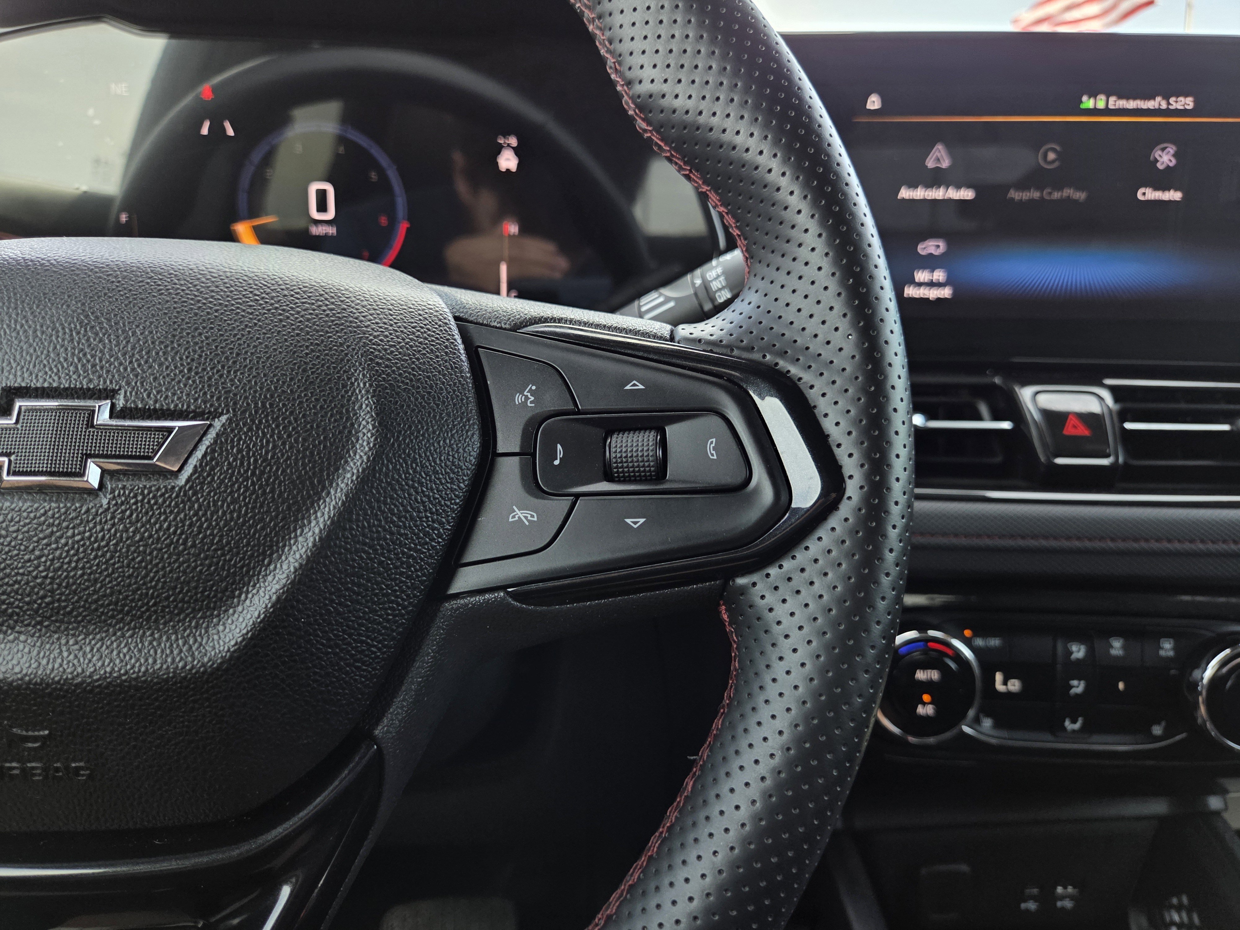 Used 2025 Chevrolet TrailBlazer RS w/ Convenience Package image 42