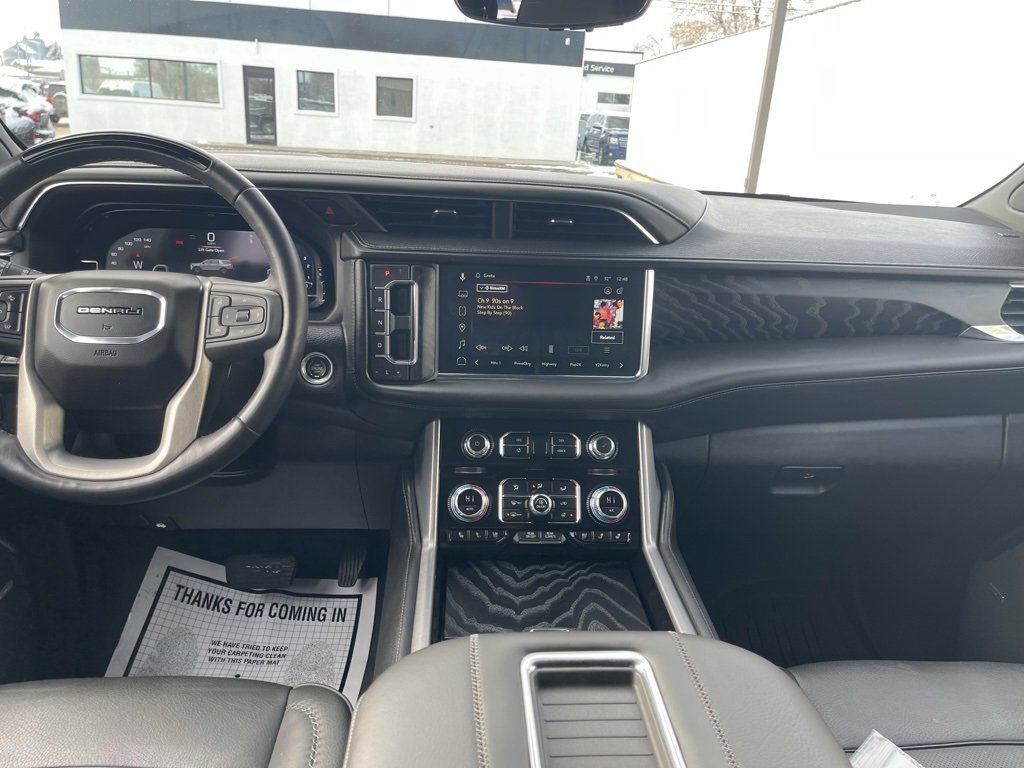 Used 2023 GMC Yukon Denali w/ Denali Reserve Package image 22