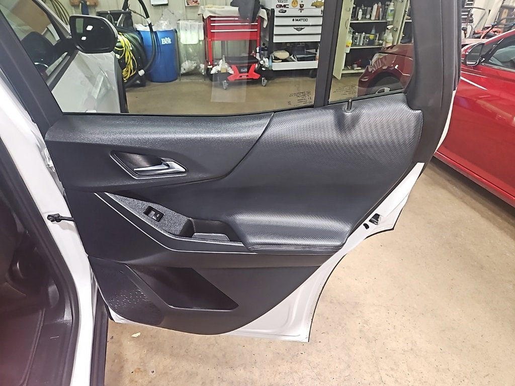 Used 2025 Chevrolet Equinox LT image 29