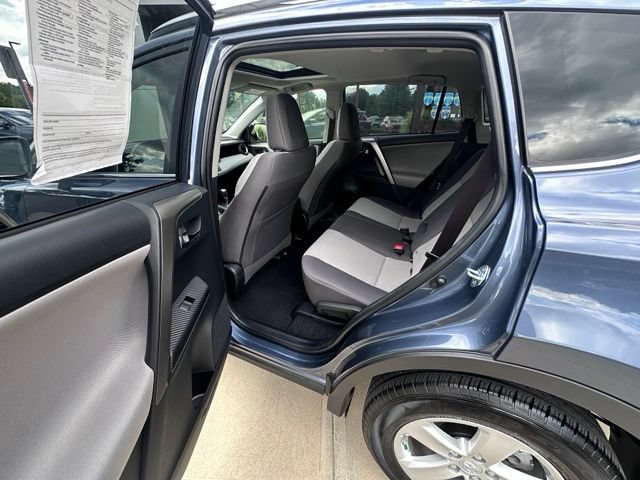 Used 2014 Toyota RAV4 XLE AWD/4WD image 14