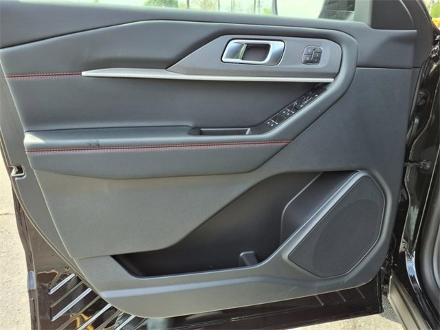 New 2025 Ford Explorer ST-Line w/ Premium Package image 21