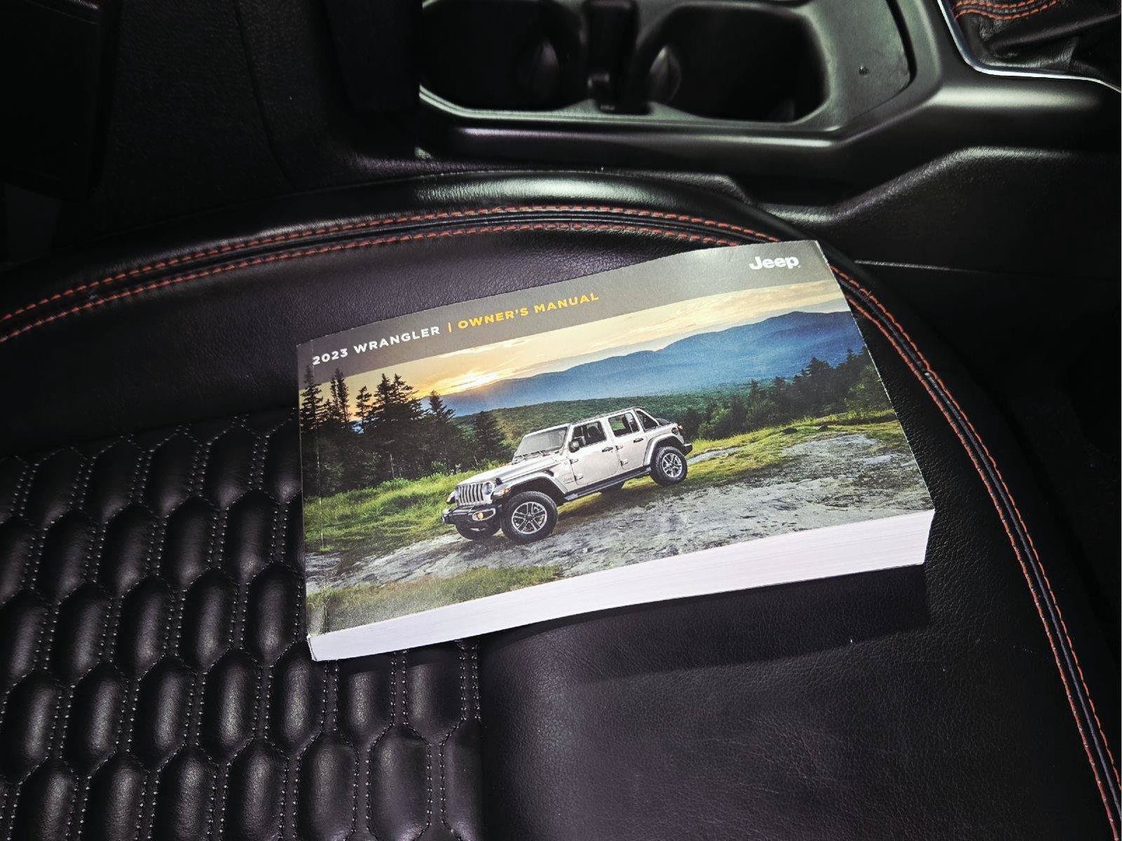 Used 2023 Jeep Wrangler Unlimited Rubicon w/ Cold Weather Group AWD/4WD image 70