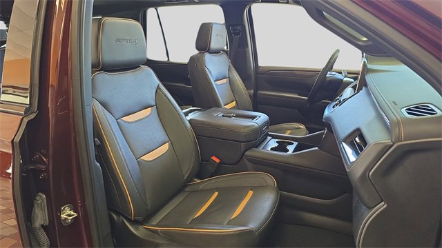 Used 2023 GMC Yukon AT4 w/ AT4 Premium Package image 12