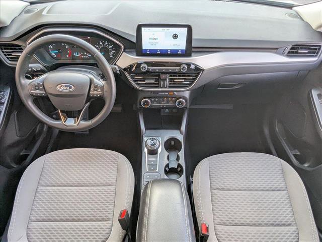 Used 2022 Ford Escape SE w/ SE Sport Appearance Package FWD image 17