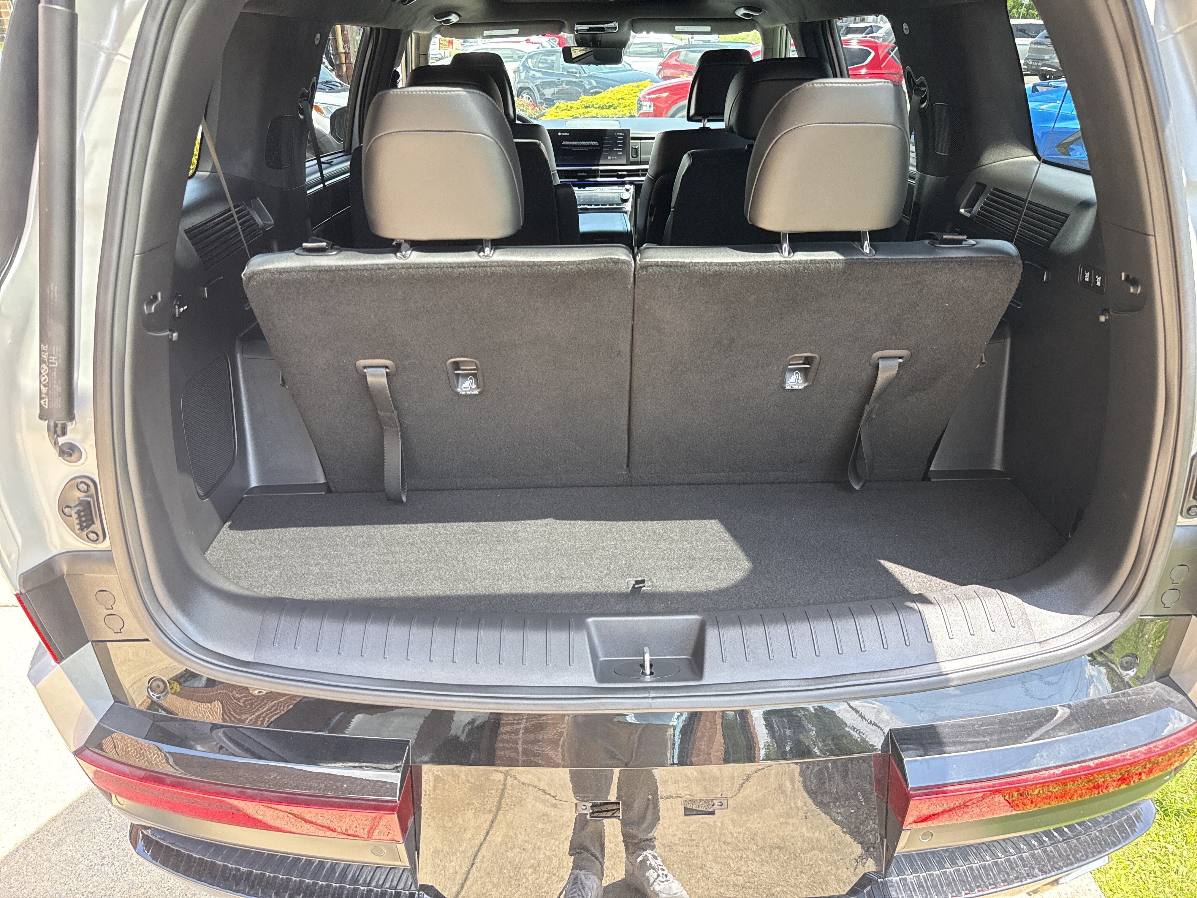 Used 2024 Hyundai Santa Fe Calligraphy AWD/4WD image 5