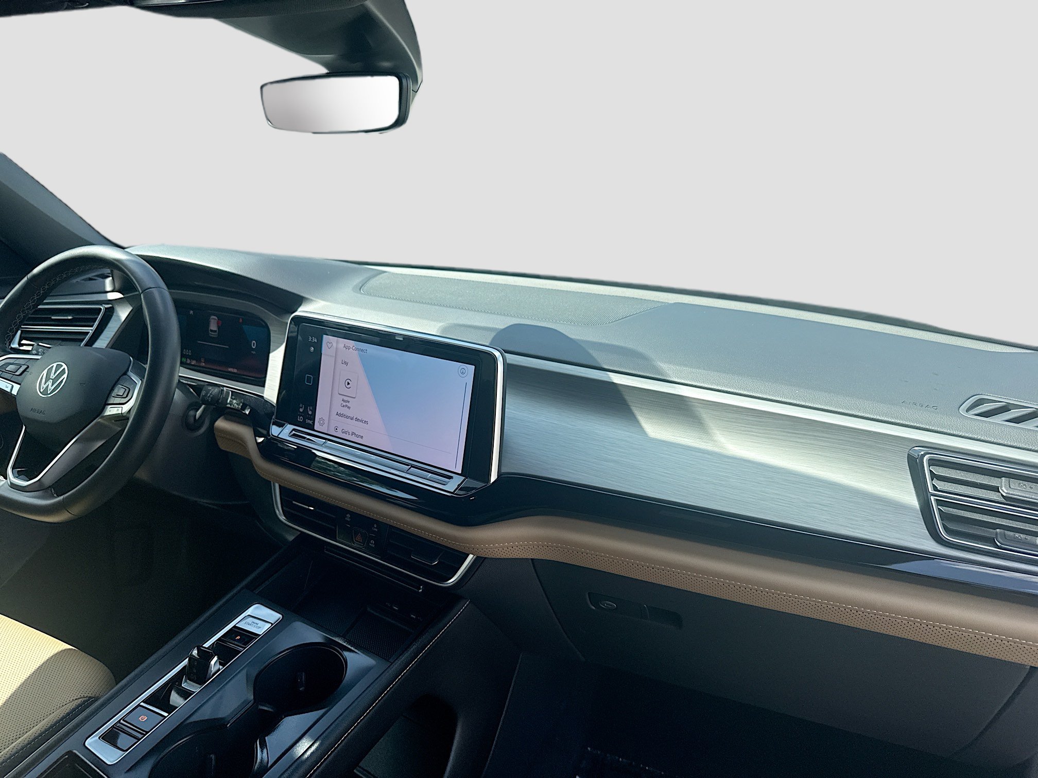 Certified 2024 Volkswagen Atlas Cross Sport SE FWD image 32