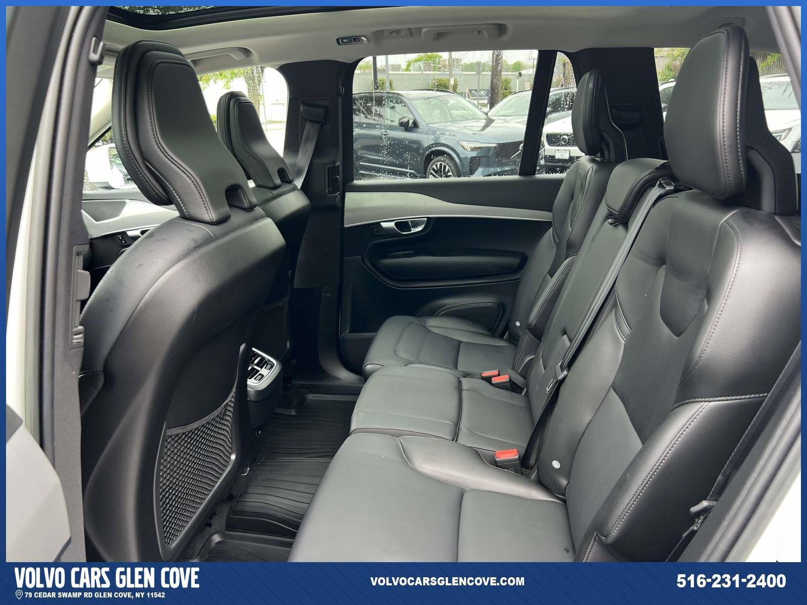 Used 2022 Volvo XC90 T5 Momentum w/ Climate Package AWD/4WD image 9