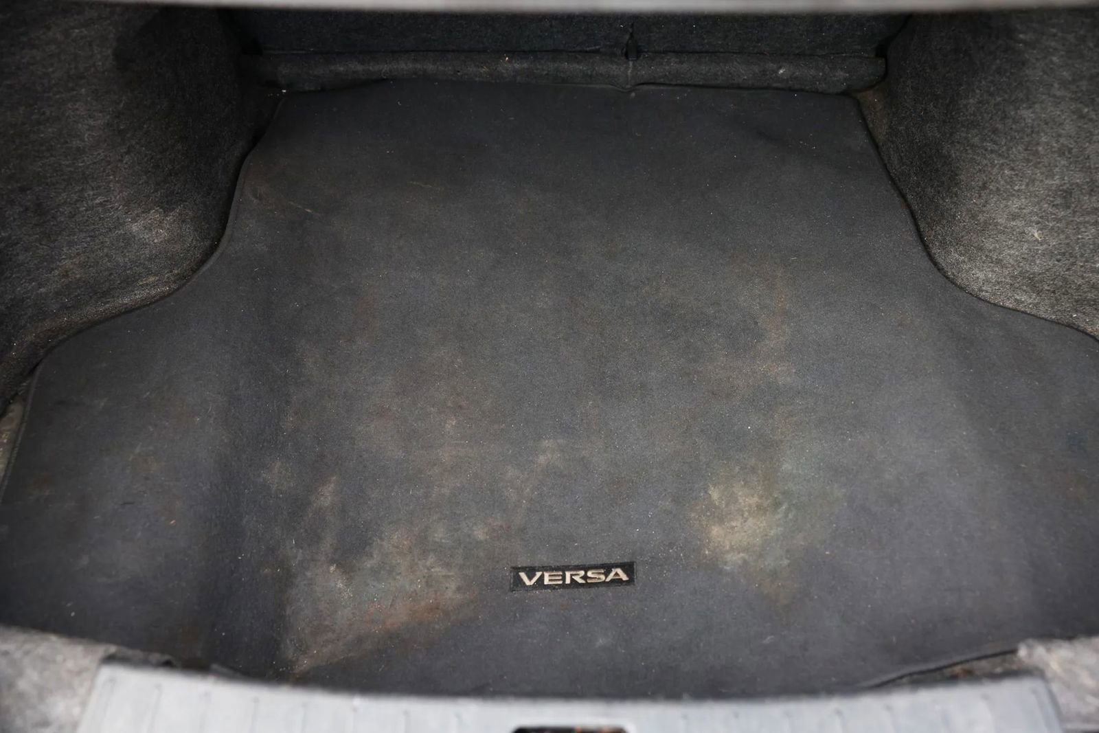 Used 2014 Nissan Versa SV image 23