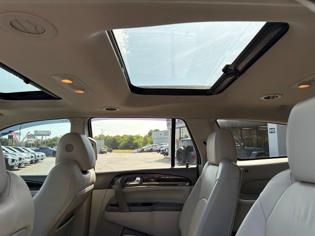 Used 2016 Buick Enclave Premium w/ Experience Buick Package FWD image 38