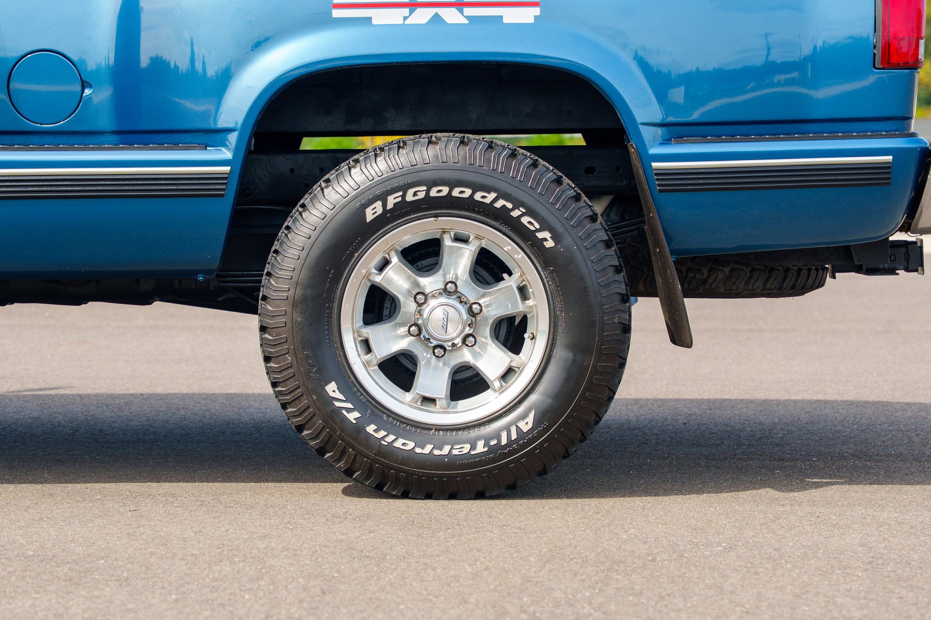 Used 1990 Chevrolet Silverado 1500 4x4 Regular Cab image 15