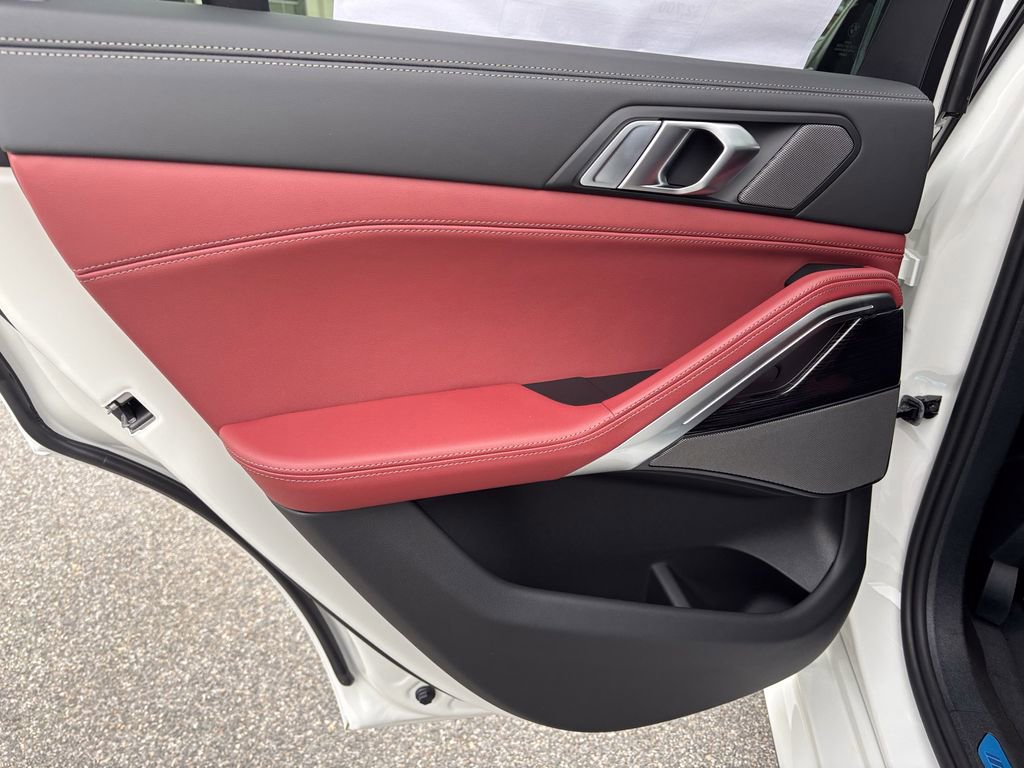 New 2026 BMW X6 xDrive40i image 31