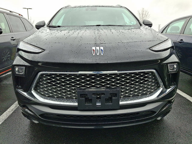 Used 2025 Buick Encore GX Avenir w/ Avenir Convenience Package image 2