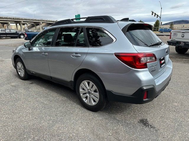 Used 2018 Subaru Outback 2.5i Premium image 6