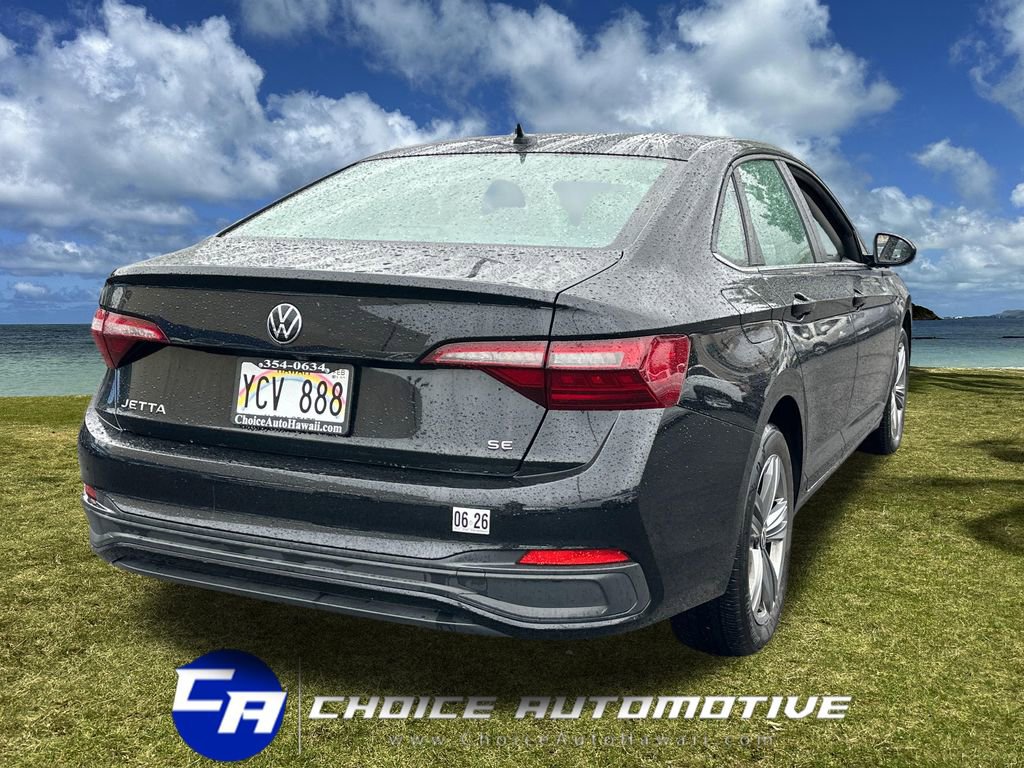 Used 2024 Volkswagen Jetta SE image 7
