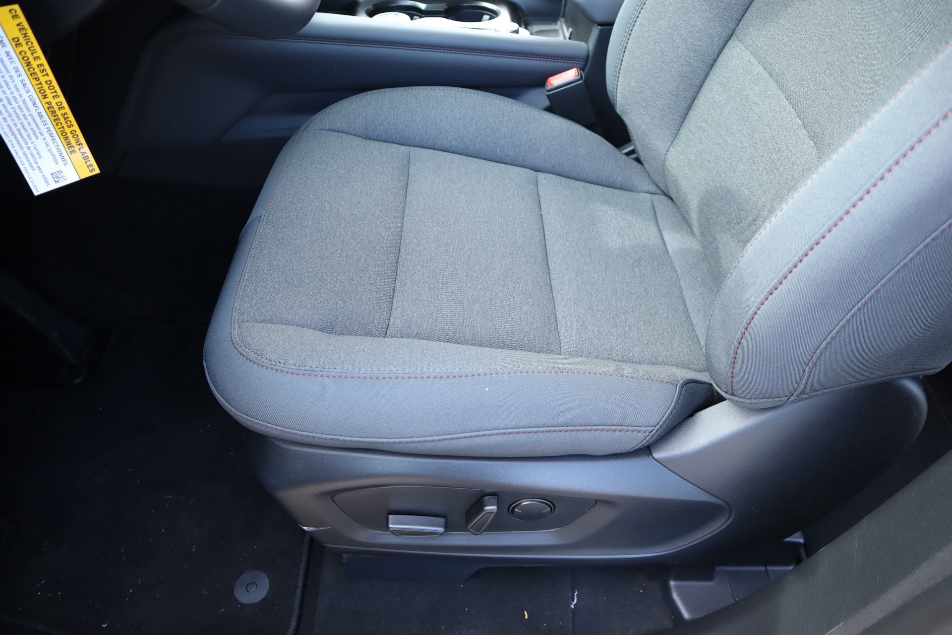 New 2026 Ford Explorer Active RWD image 13