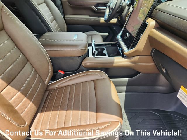 New 2026 GMC Yukon XL Denali Ultimate w/ LPO, Floor Liner Package AWD/4WD image 10