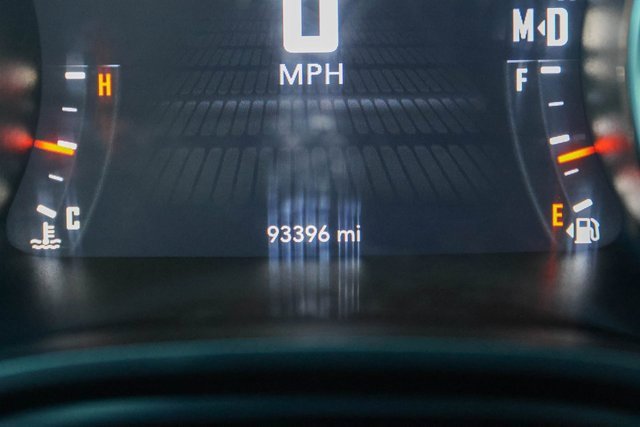 Used 2018 Dodge Challenger R/T image 27