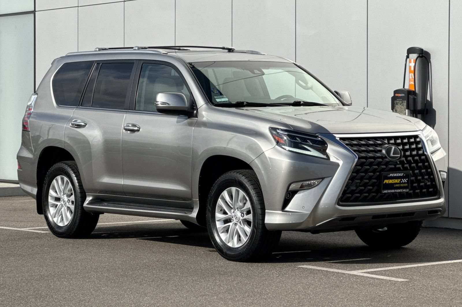 Used 2023 Lexus GX 460 Premium w/ Premium Plus Package AWD/4WD image 7