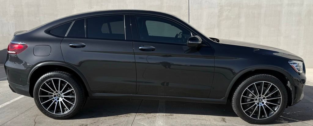 Used 2023 Mercedes-Benz GLC 300 4MATIC Coupe image 5