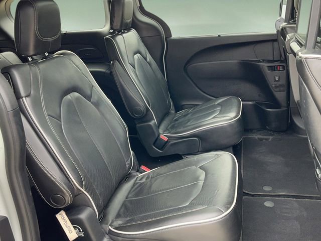 Used 2018 Chrysler Pacifica Limited w/ Advanced Safetytec Group image 28