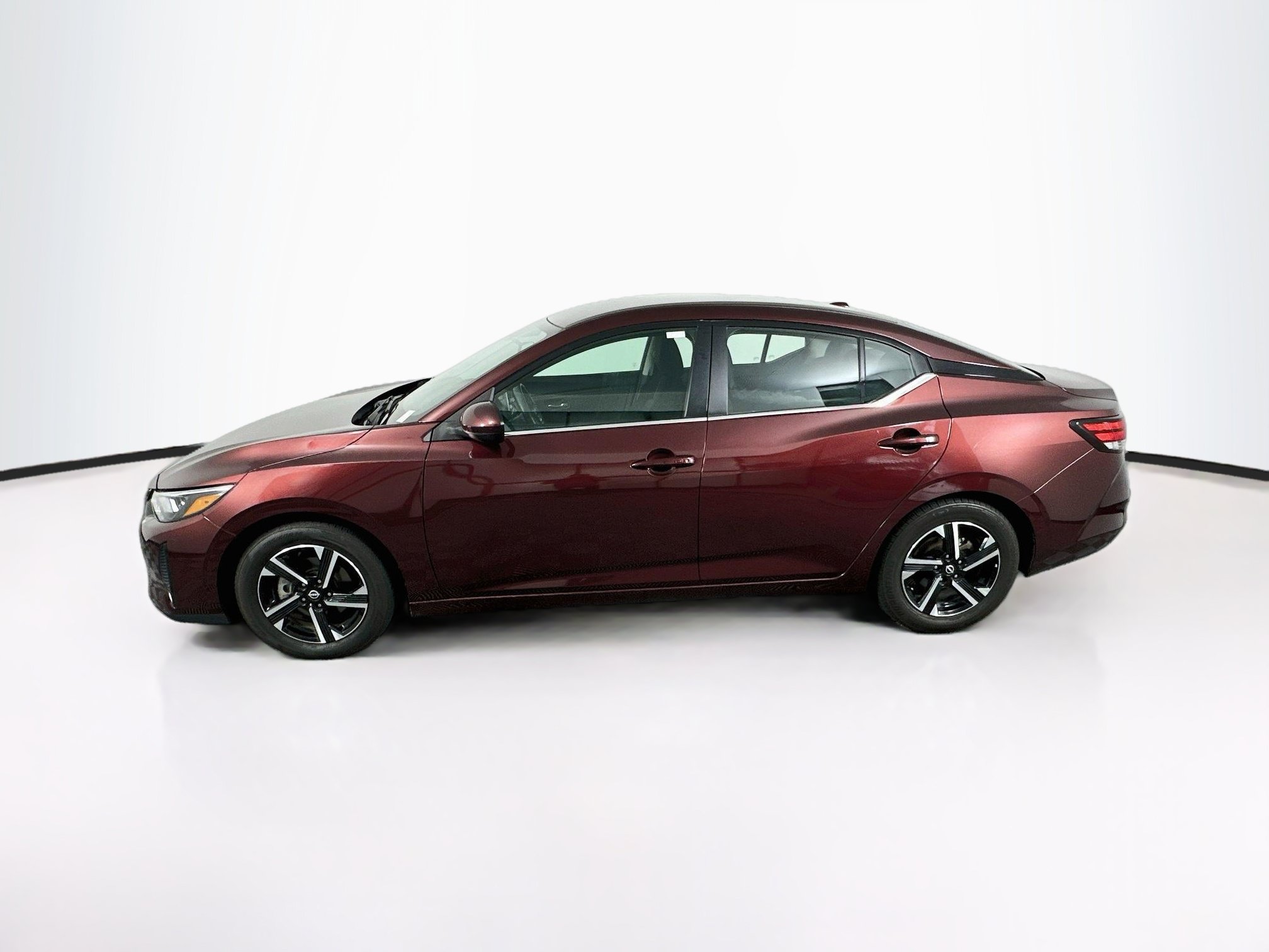 Used 2025 Nissan Sentra SV FWD image 4