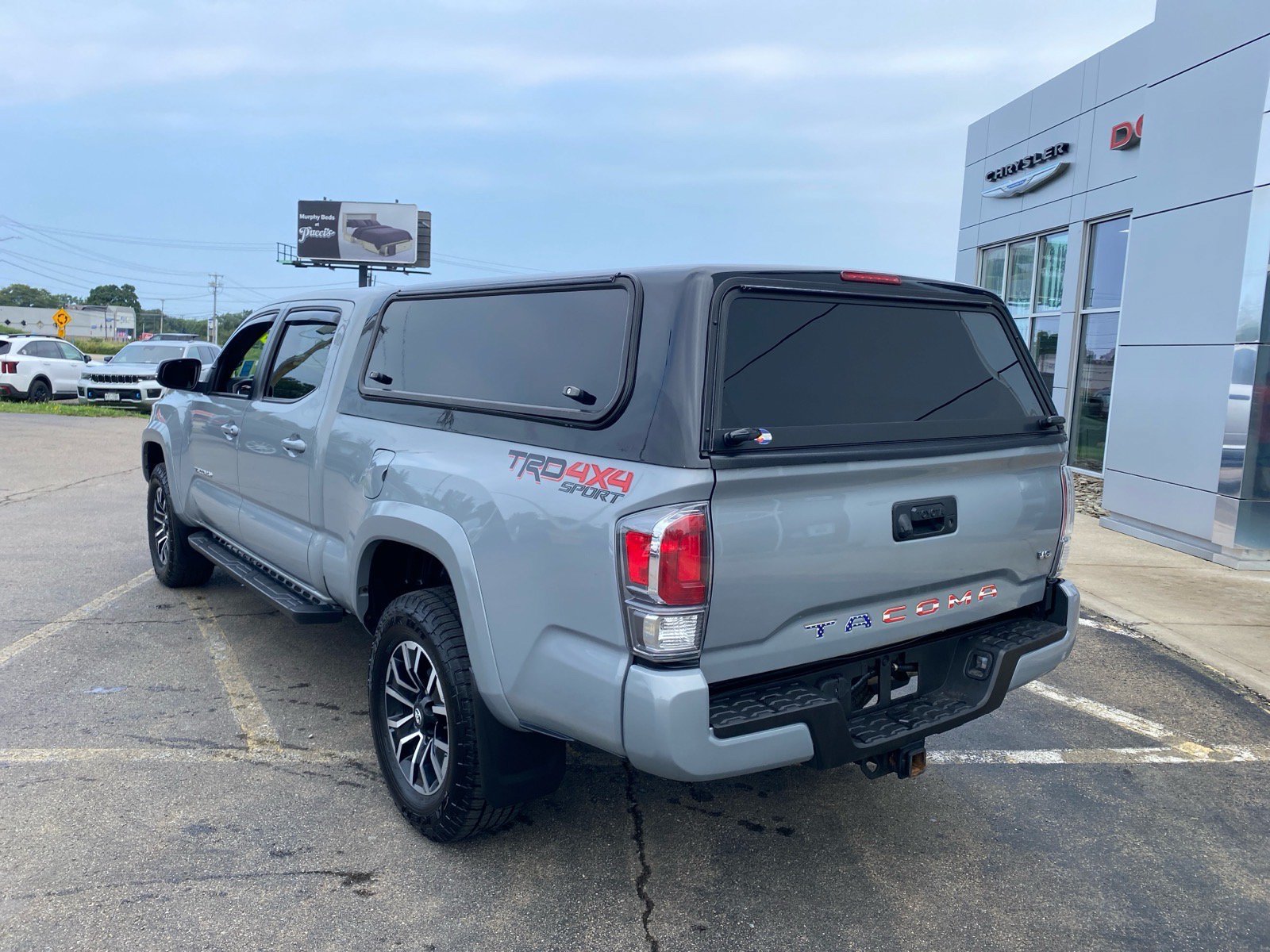 Used 2021 Toyota Tacoma TRD Sport AWD/4WD image 3