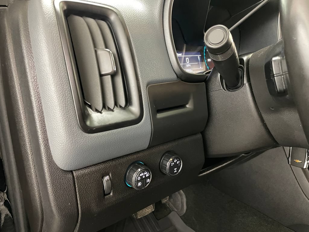 Used 2016 Chevrolet Colorado Z71 AWD/4WD image 25
