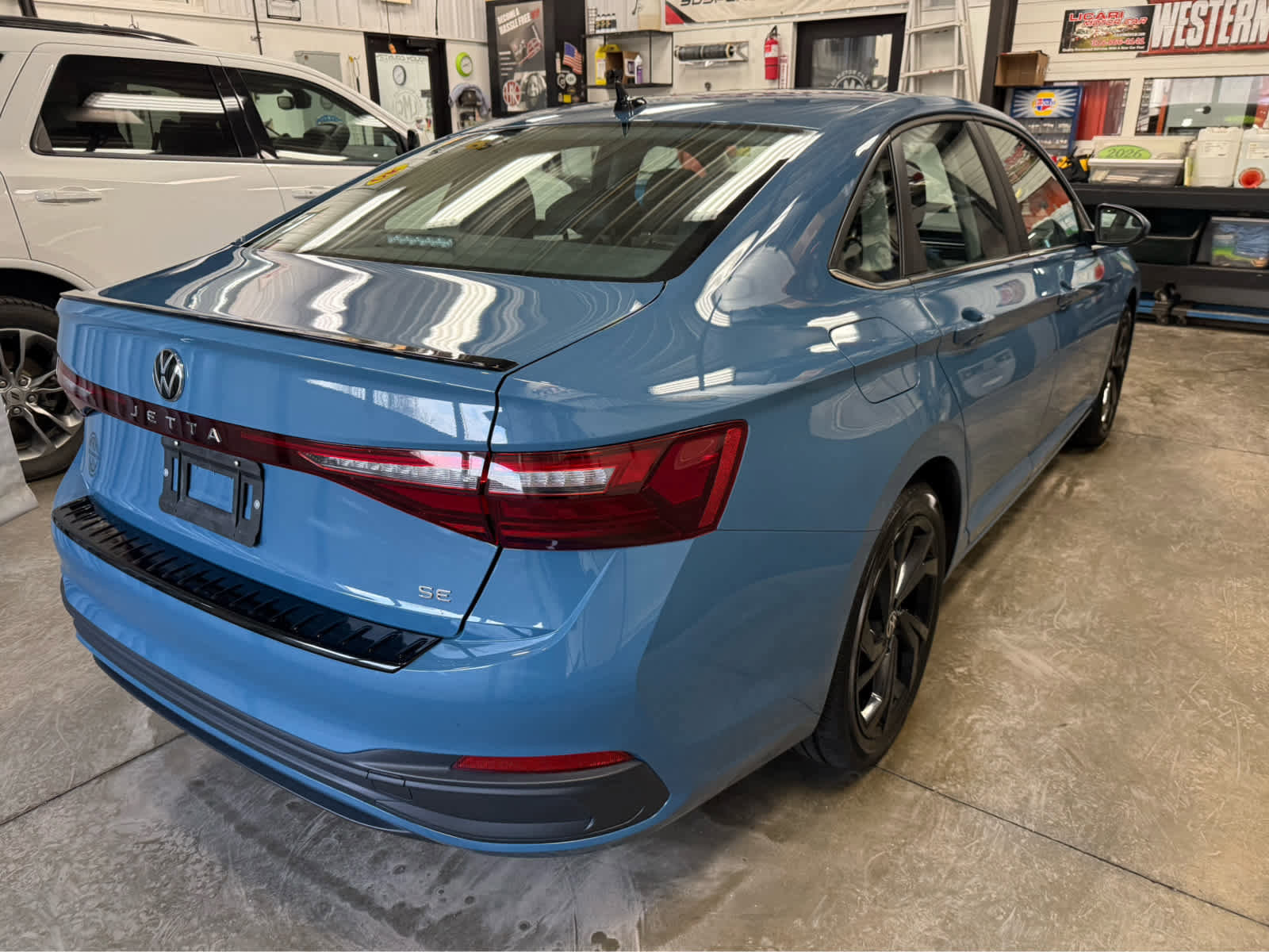 Used 2025 Volkswagen Jetta SE image 6