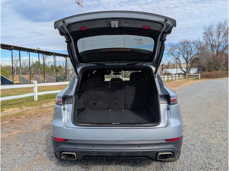 Used 2020 Porsche Cayenne image 13