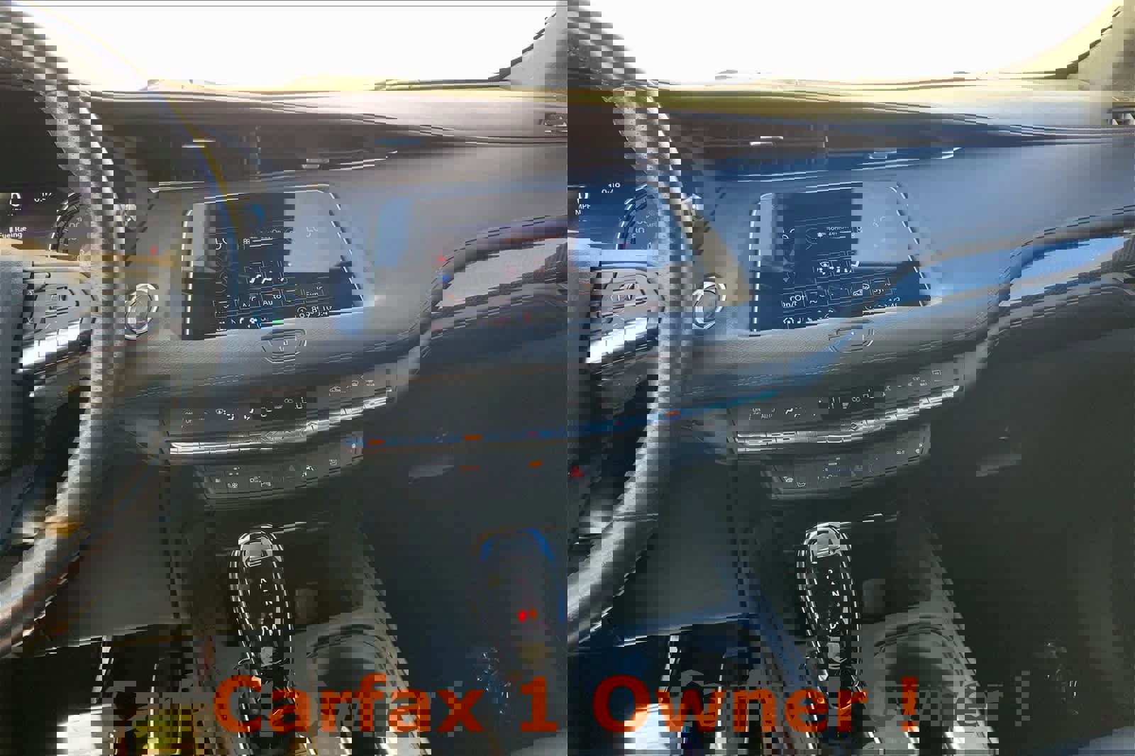 Used 2023 Cadillac XT4 Sport image 16