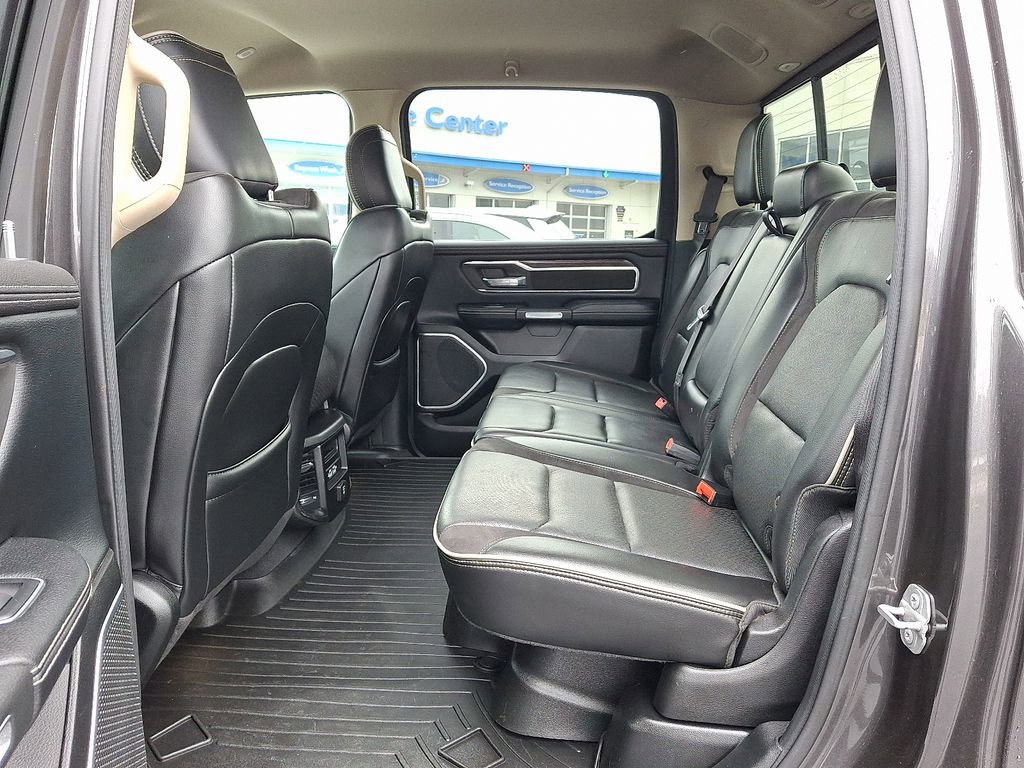 Used 2019 RAM 1500 Laramie AWD/4WD image 13