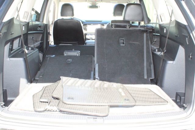 Used 2023 Volkswagen Atlas SEL image 48