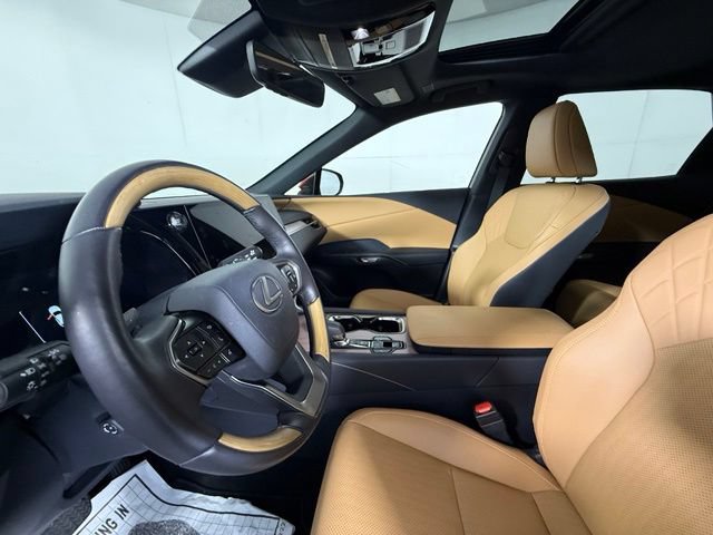 Used 2025 Lexus RX 350 Premium w/ Accessory Package (Z1) FWD image 14