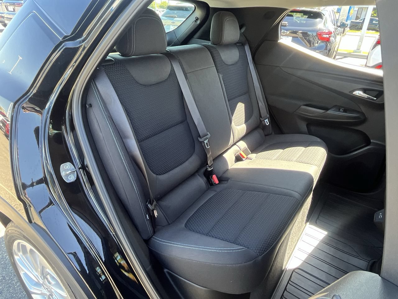 Used 2023 Chevrolet Bolt EUV LT w/ Driver Confidence Package FWD image 23