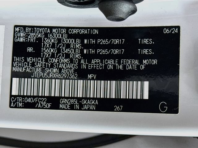 Used 2024 Toyota 4Runner TRD Off-Road AWD/4WD image 31