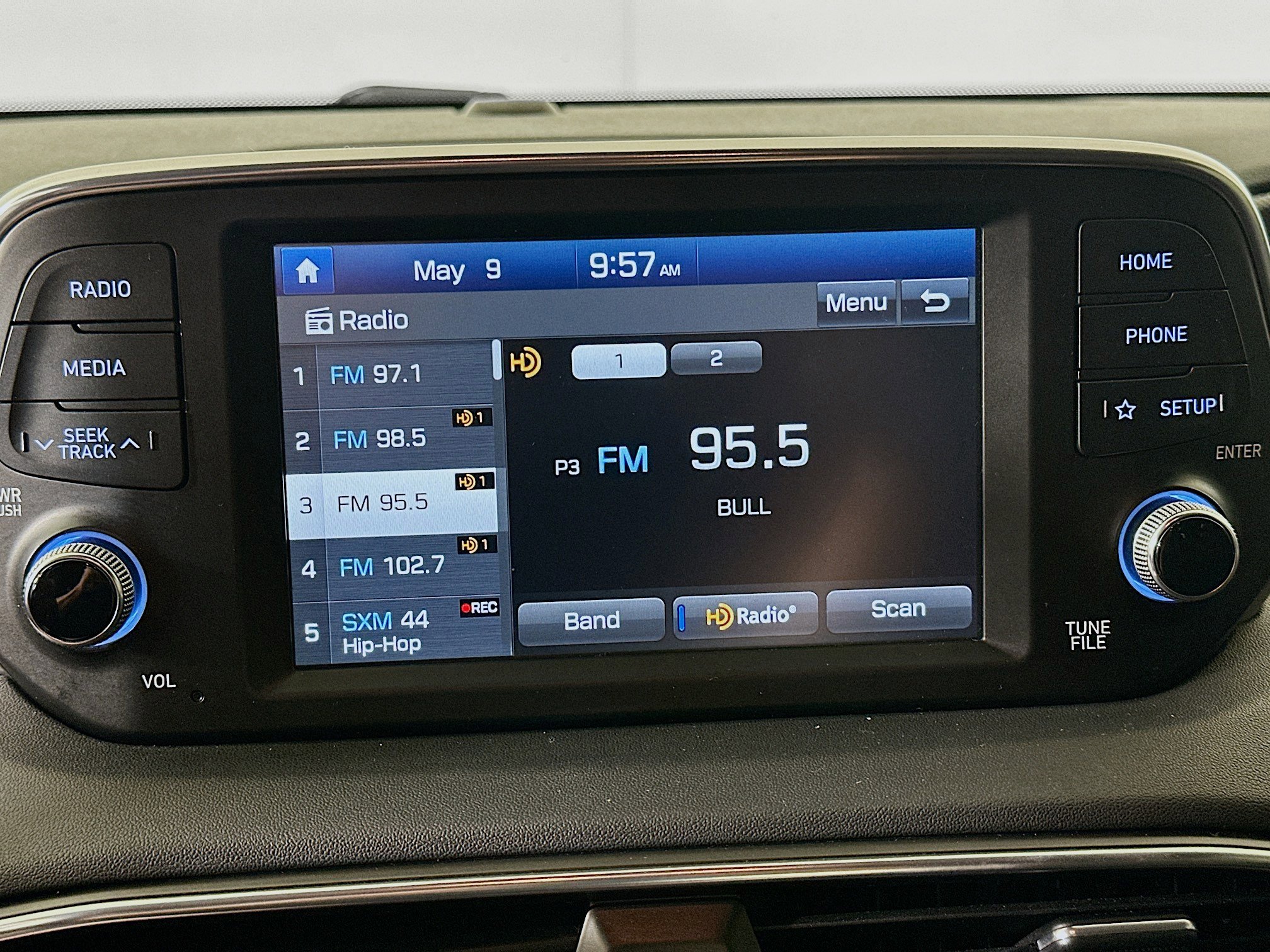 Used 2019 Hyundai Santa Fe SEL FWD image 21