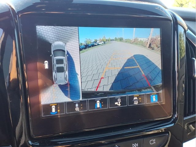 Used 2023 Chevrolet Traverse Premier w/ Redline Edition FWD image 8