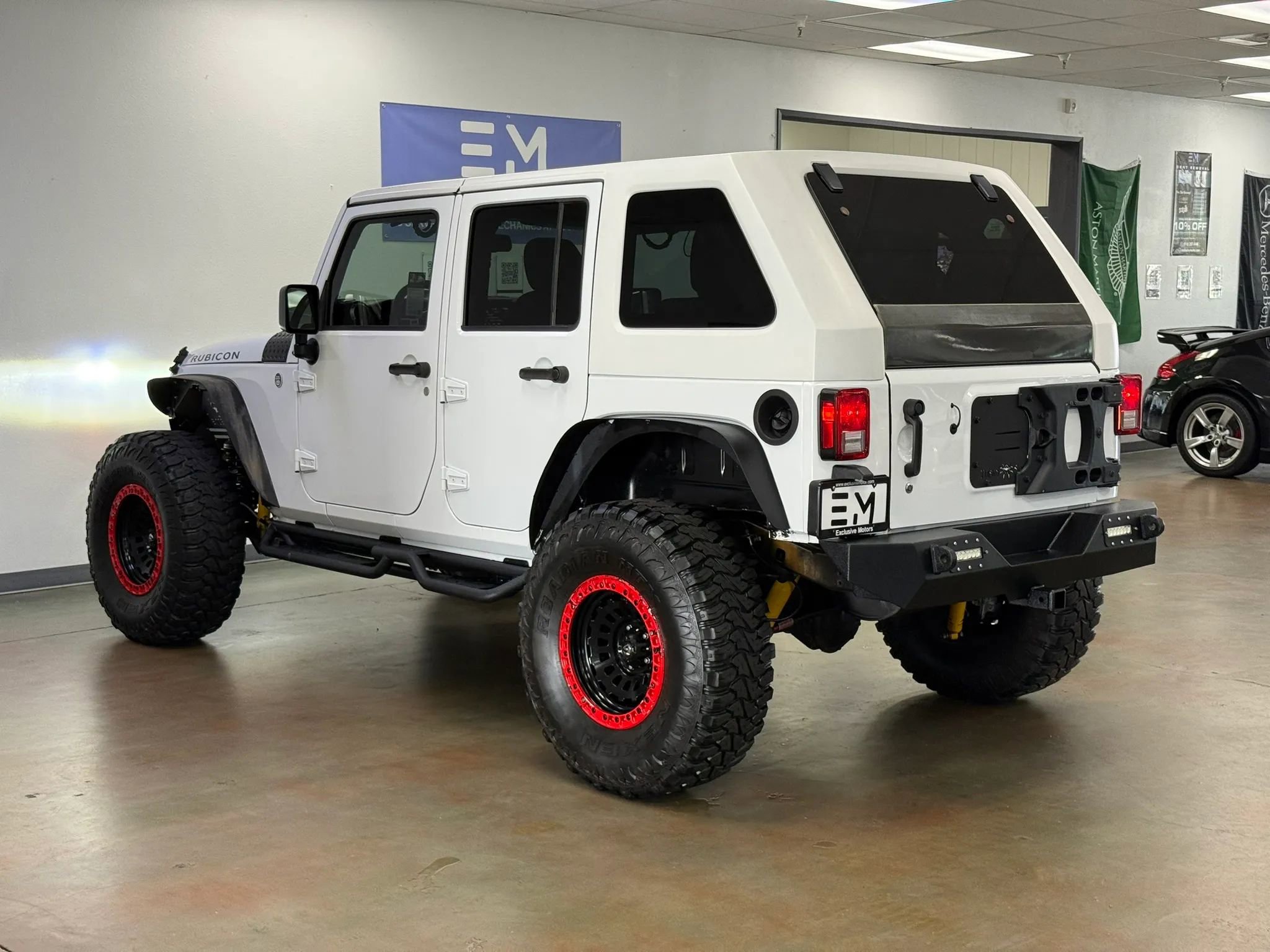 Used 2015 Jeep Wrangler Unlimited Rubicon image 8