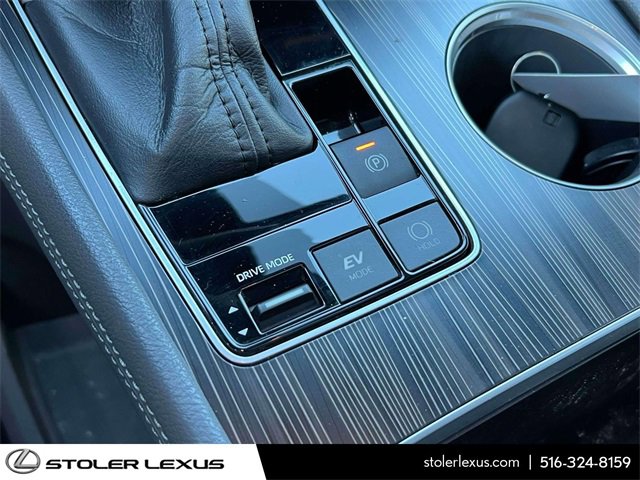 Used 2021 Toyota Sienna Limited image 37