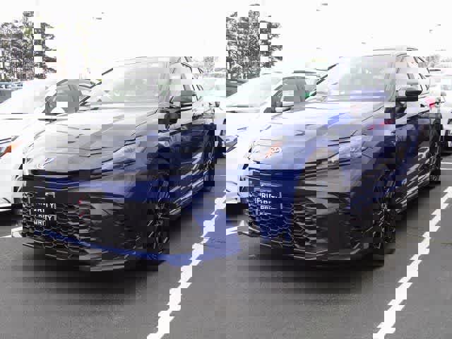 Certified 2025 Toyota Camry SE image 1