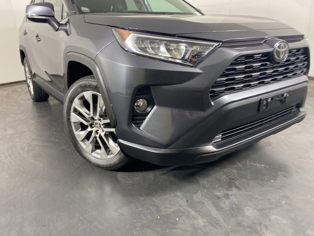 Used 2021 Toyota RAV4 XLE Premium AWD/4WD image 3