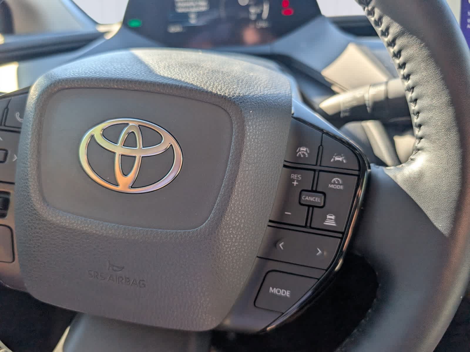 Used 2024 Toyota Prius XLE FWD image 23